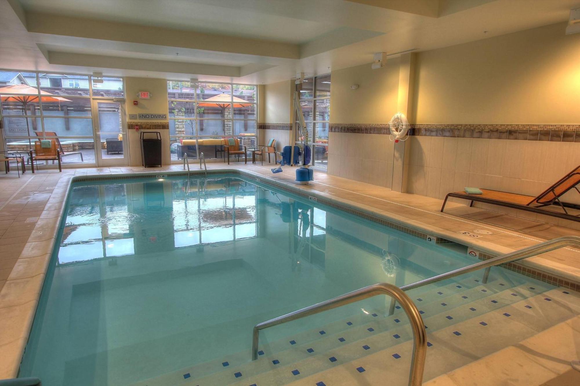 Hotel Courtyard By Marriott Gatlinburg Downtown Zewnętrze zdjęcie