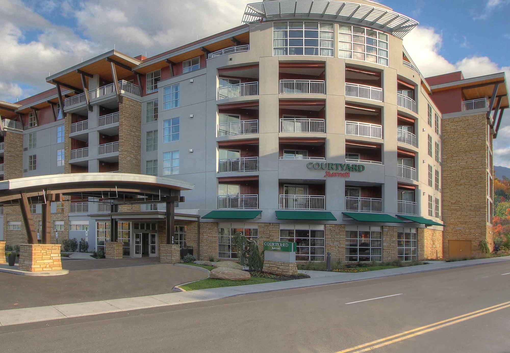 Hotel Courtyard By Marriott Gatlinburg Downtown Zewnętrze zdjęcie